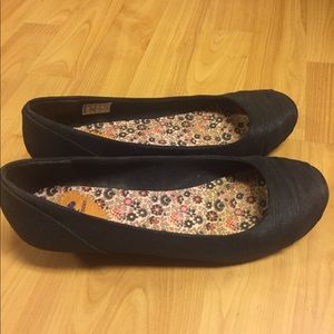 Rocket dog wedge shoes